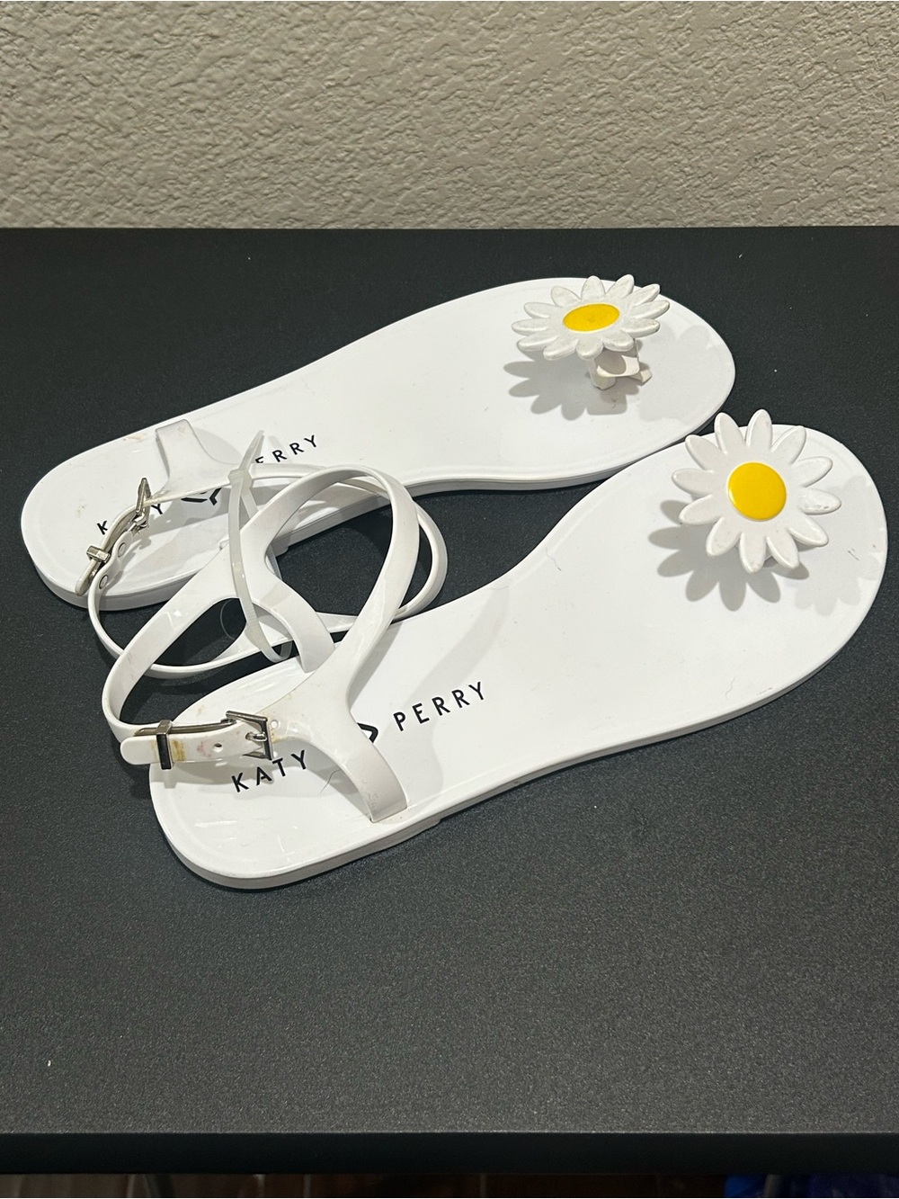 Katy Perry Collections White Daisy Jelly Sandals with Yellow Centers
